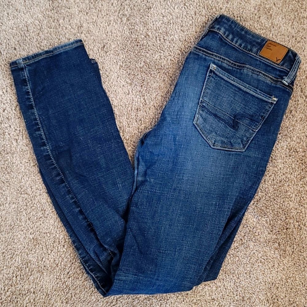 Dark Wash Low Rise American Eagle Skinny Jeans